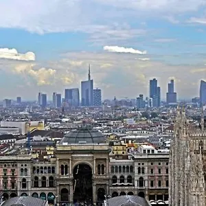  Appartamento Cozy Near Station Italia