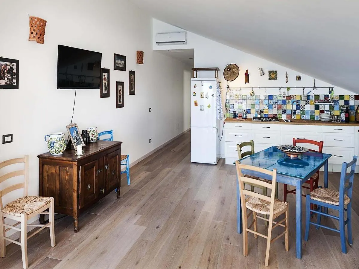 Ferienwohnung Taormina Stationhouse Apartment